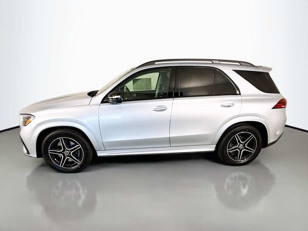 2026 Mercedes-Benz GLE 450 - Image 3