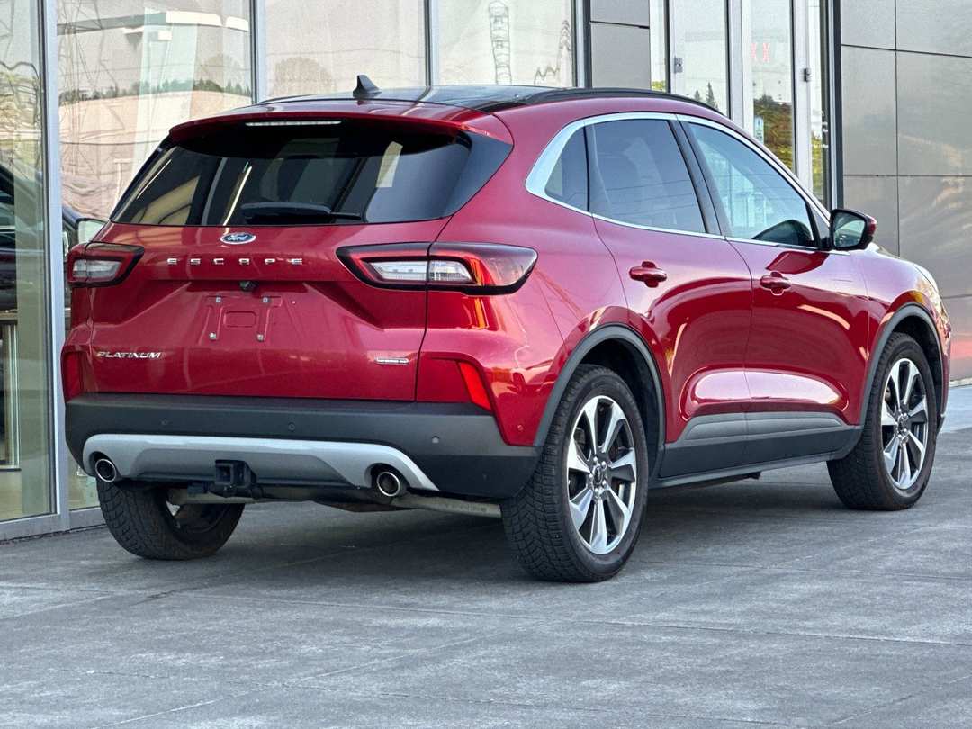 In Transit 2023 Ford Escape Hybrid Platinum - Image 3