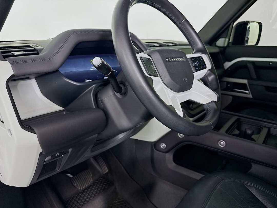 2024 Land Rover Defender 130 S - Image 7