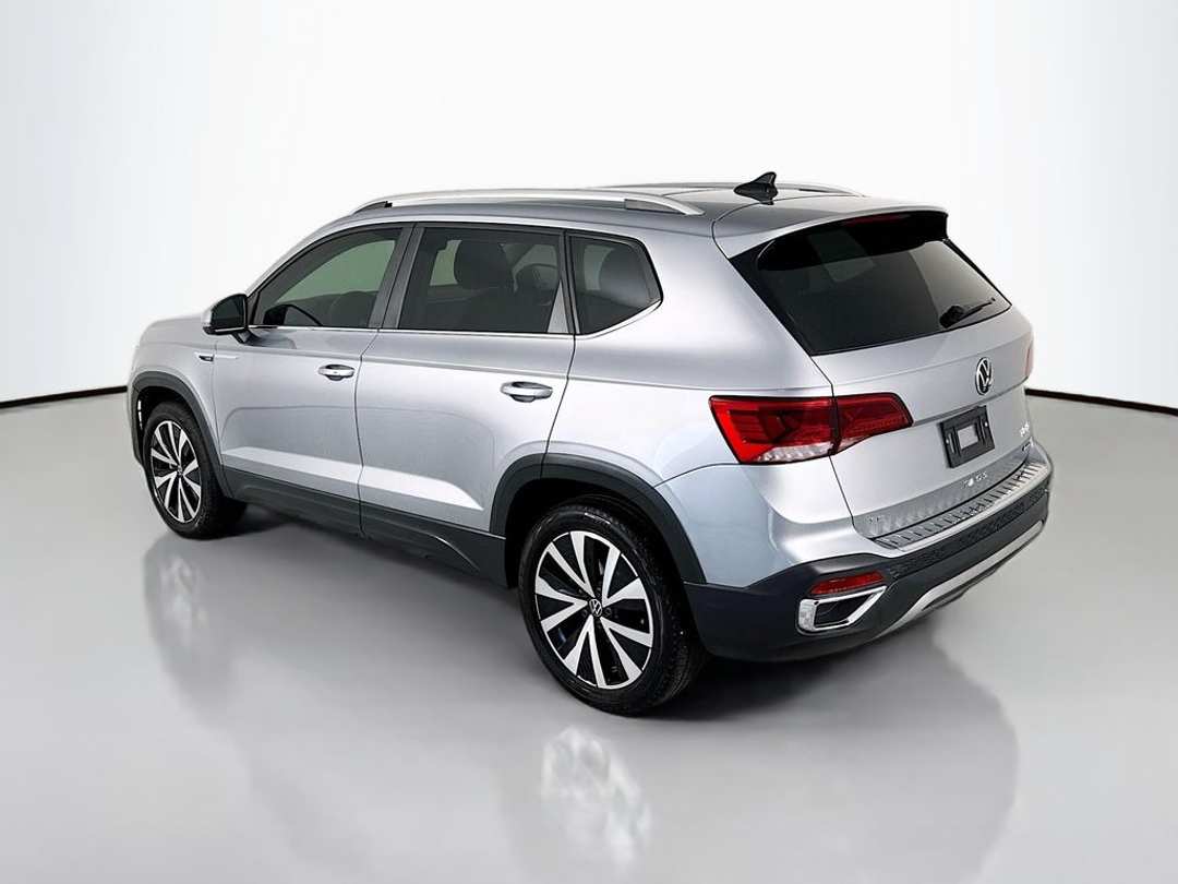 2023 Volkswagen Taos 1.5T SE - Image 5