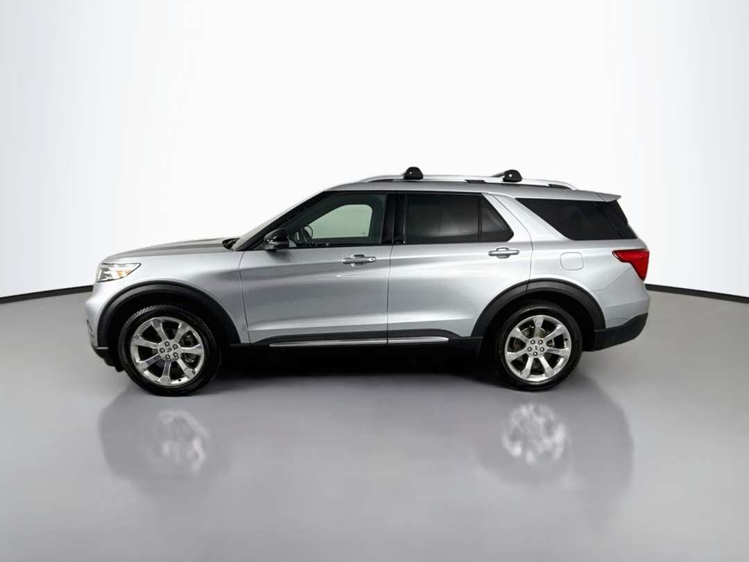2020 Ford Explorer Platinum - Image 3