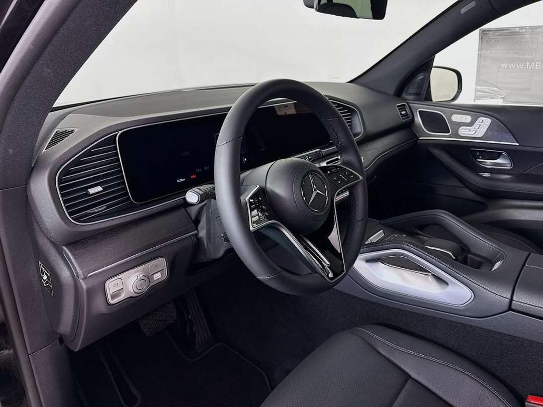 2026 Mercedes-Benz GLE 350 - Image 7