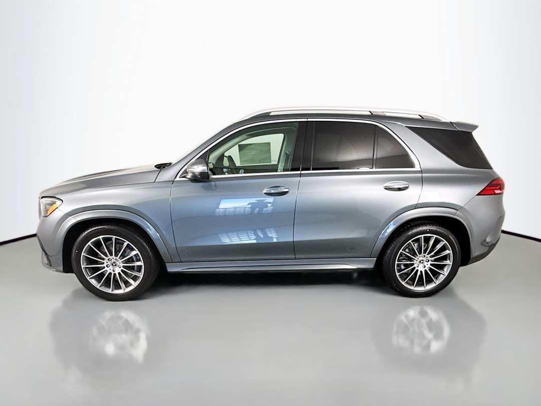 2026 Mercedes-Benz GLE 450 - Image 3