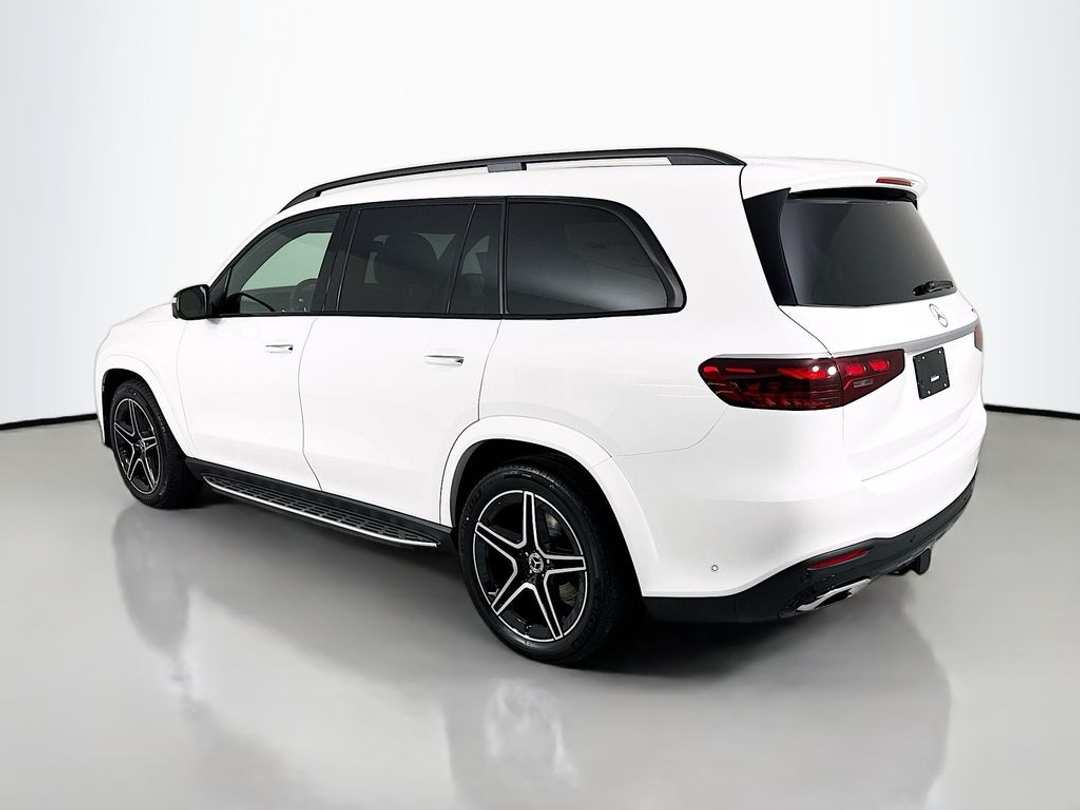 2026 Mercedes-Benz GLS 450 - Image 5