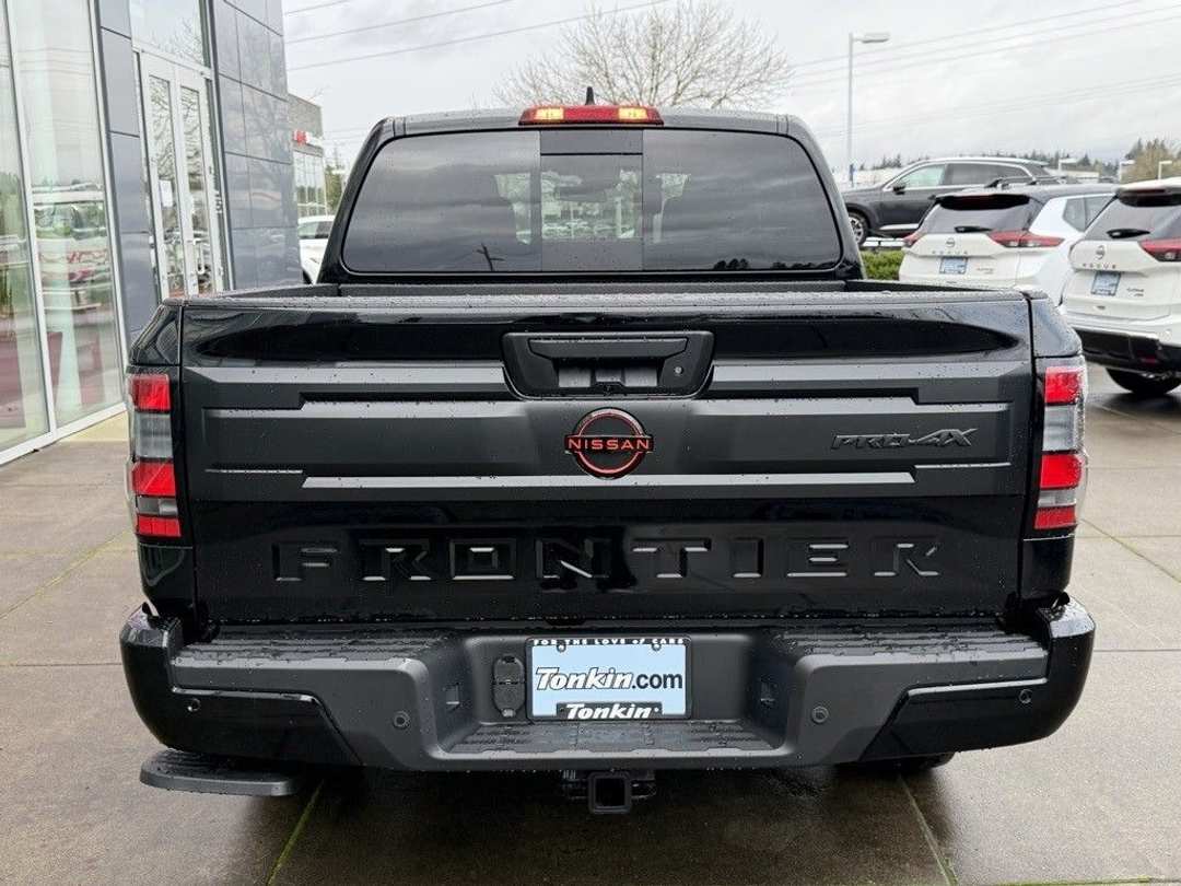 2026 Nissan Frontier PRO4X - Image 6