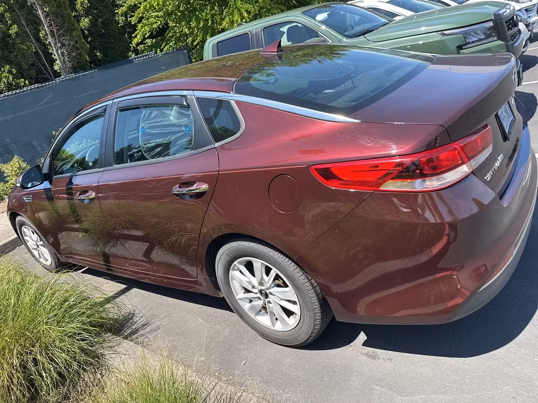 2018 Kia Optima LX - Image 2