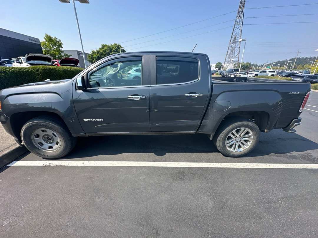 2016 GMC Canyon SLT - Image 6