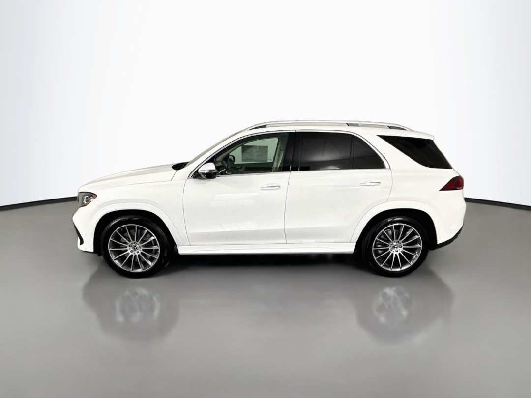 2027 Mercedes-Benz GLE 450 - Image 2