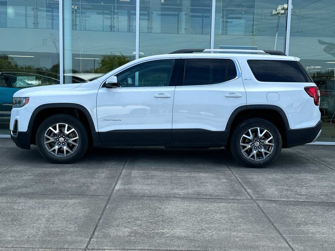 2023 GMC Acadia SLT - Image 6