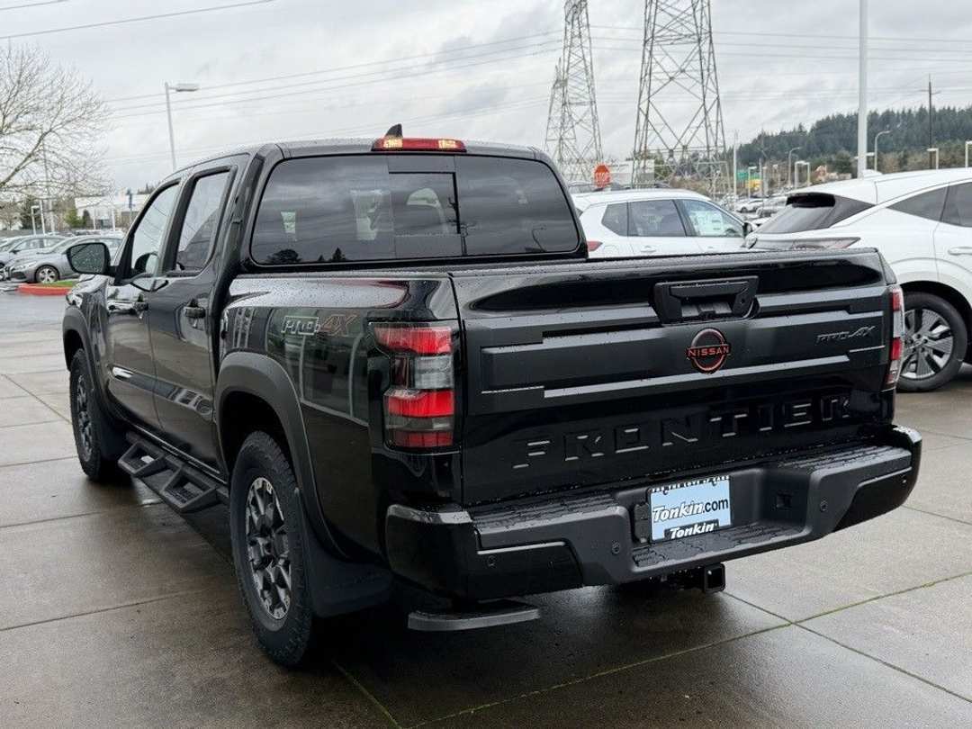 2026 Nissan Frontier PRO4X - Image 5