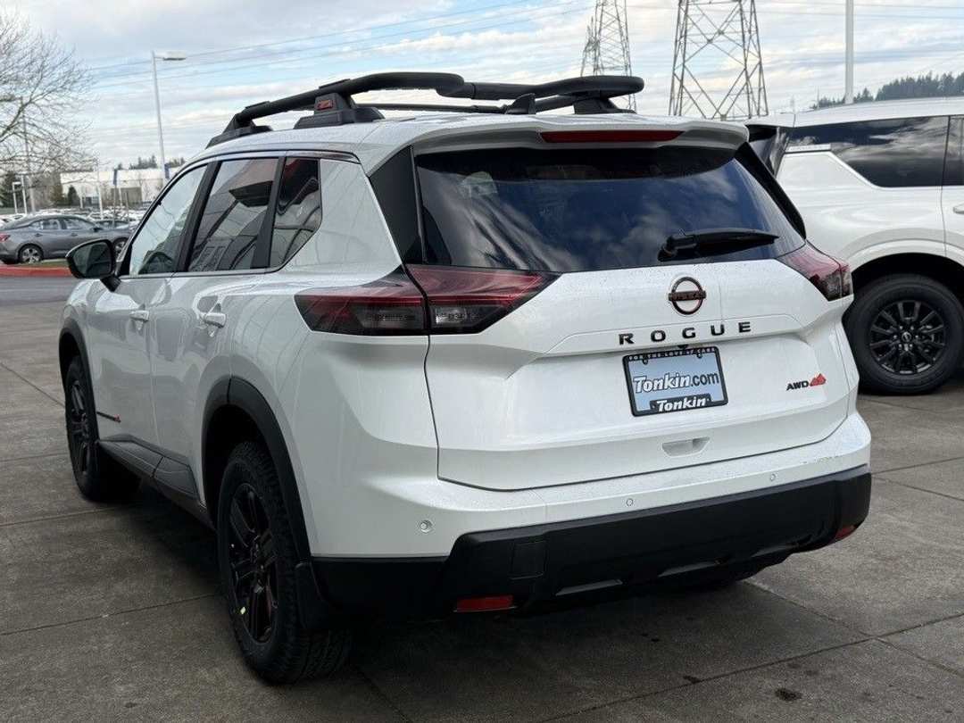 2026 Nissan Rogue Rock Creek - Image 5