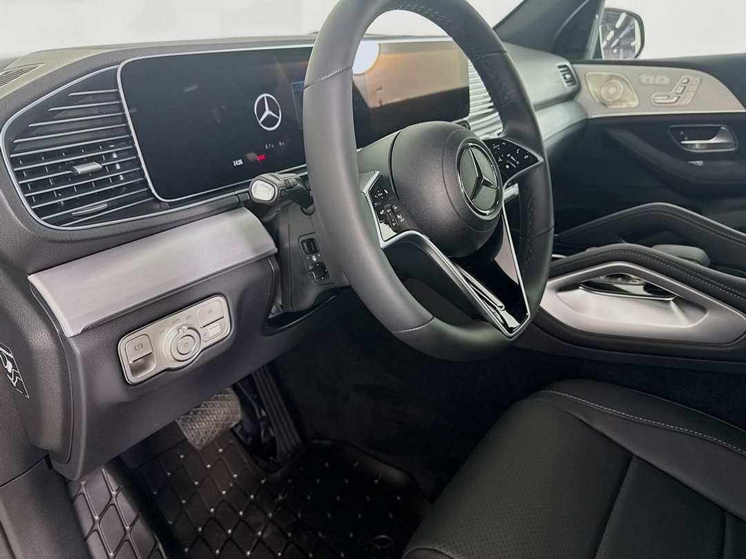 2026 Mercedes-Benz GLE 450 - Image 7