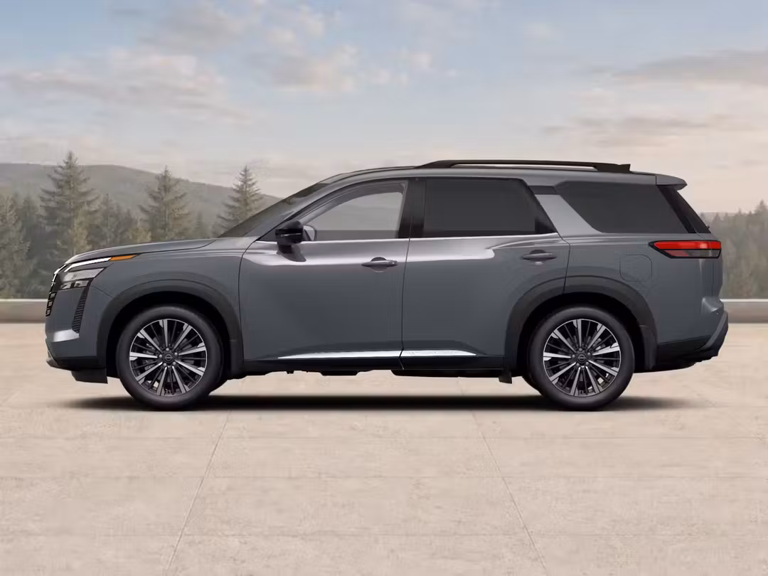 2026 Nissan Pathfinder Platinum - Image 4