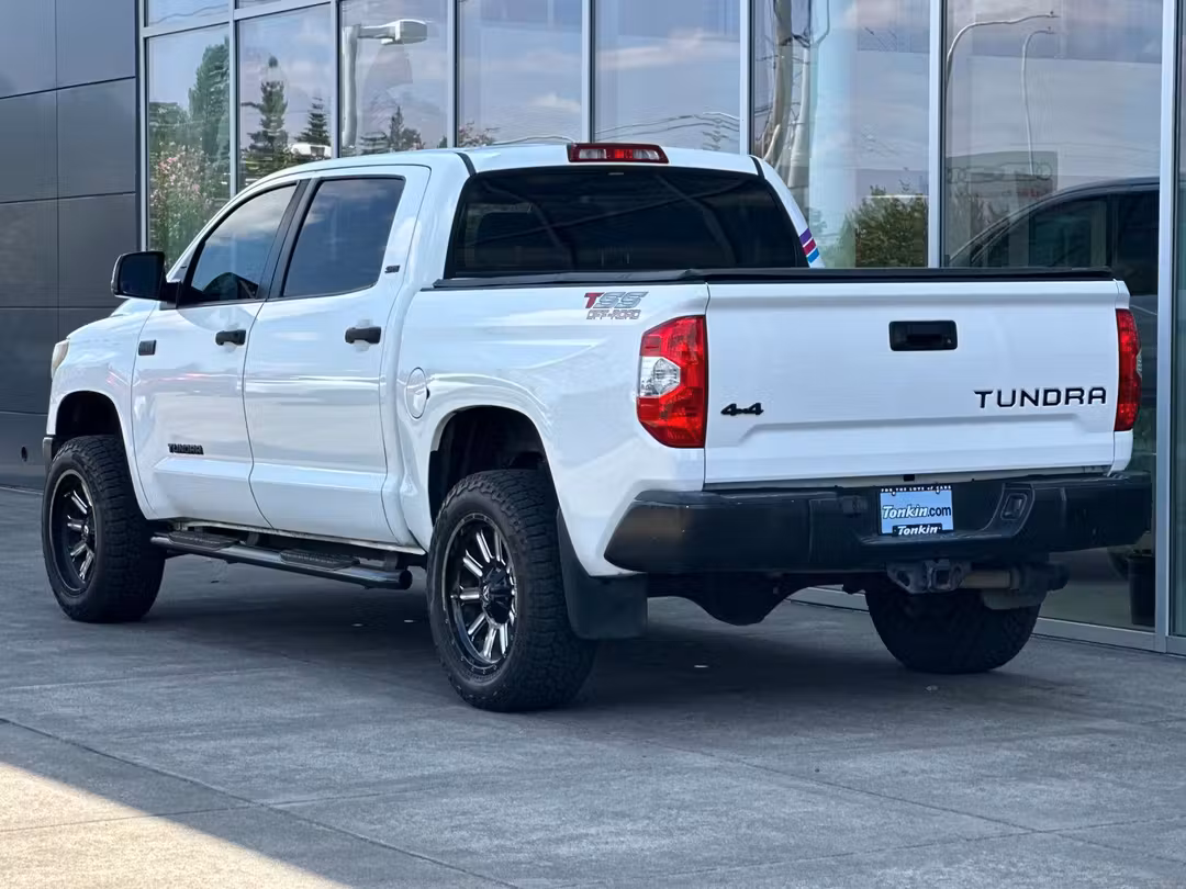 2019 Toyota Tundra SR5 - Image 5