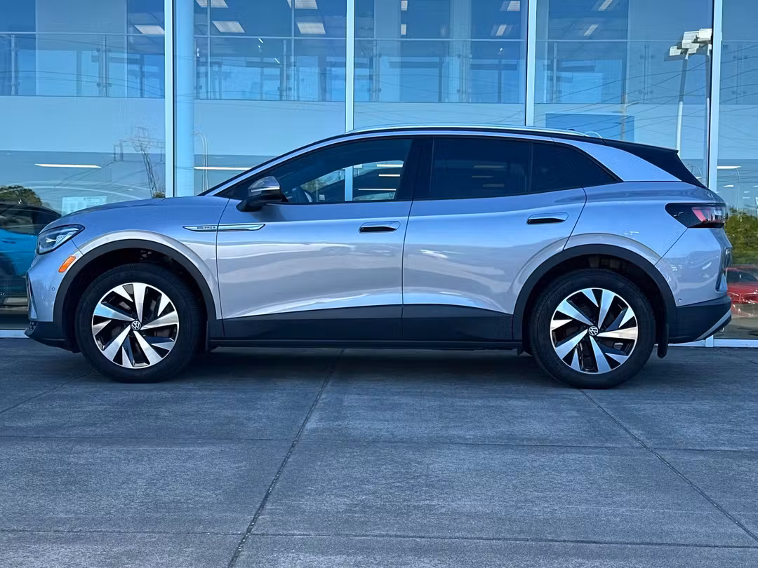 2023 Volkswagen Id.4 Pro - Image 6