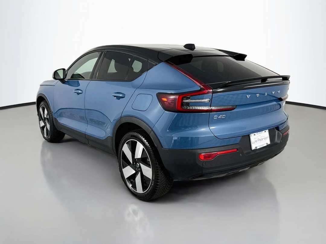 2022 Volvo C40 Recharge Pure Ultimate - Image 5