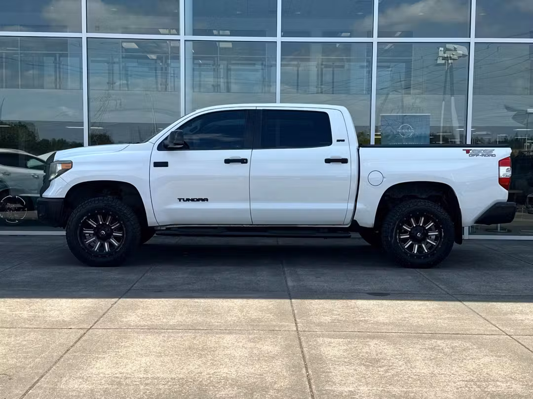 2019 Toyota Tundra SR5 - Image 6