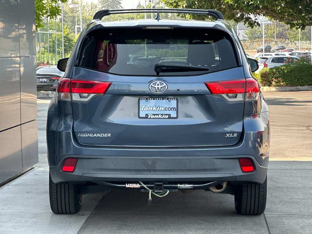 2017 Toyota Highlander XLE - Image 4