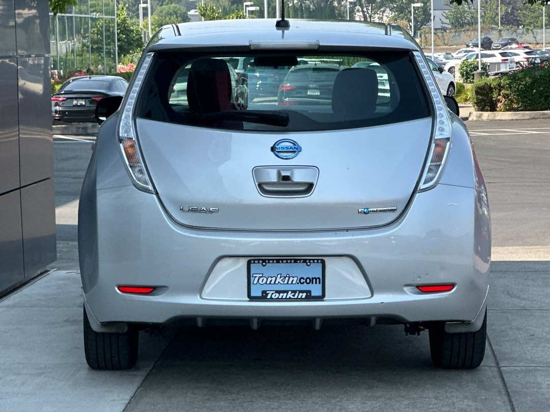 2016 Nissan LEAF S - Image 4