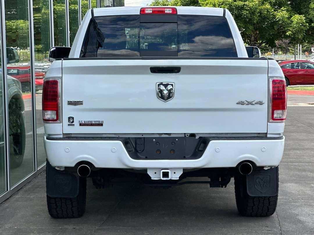 2014 Ram 1500 Laramie - Image 4