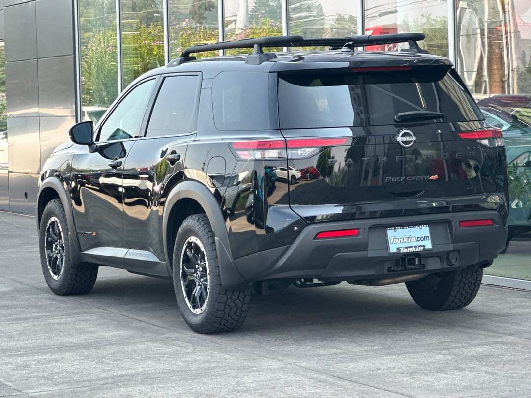 2025 Nissan Pathfinder Rock Creek - Image 5