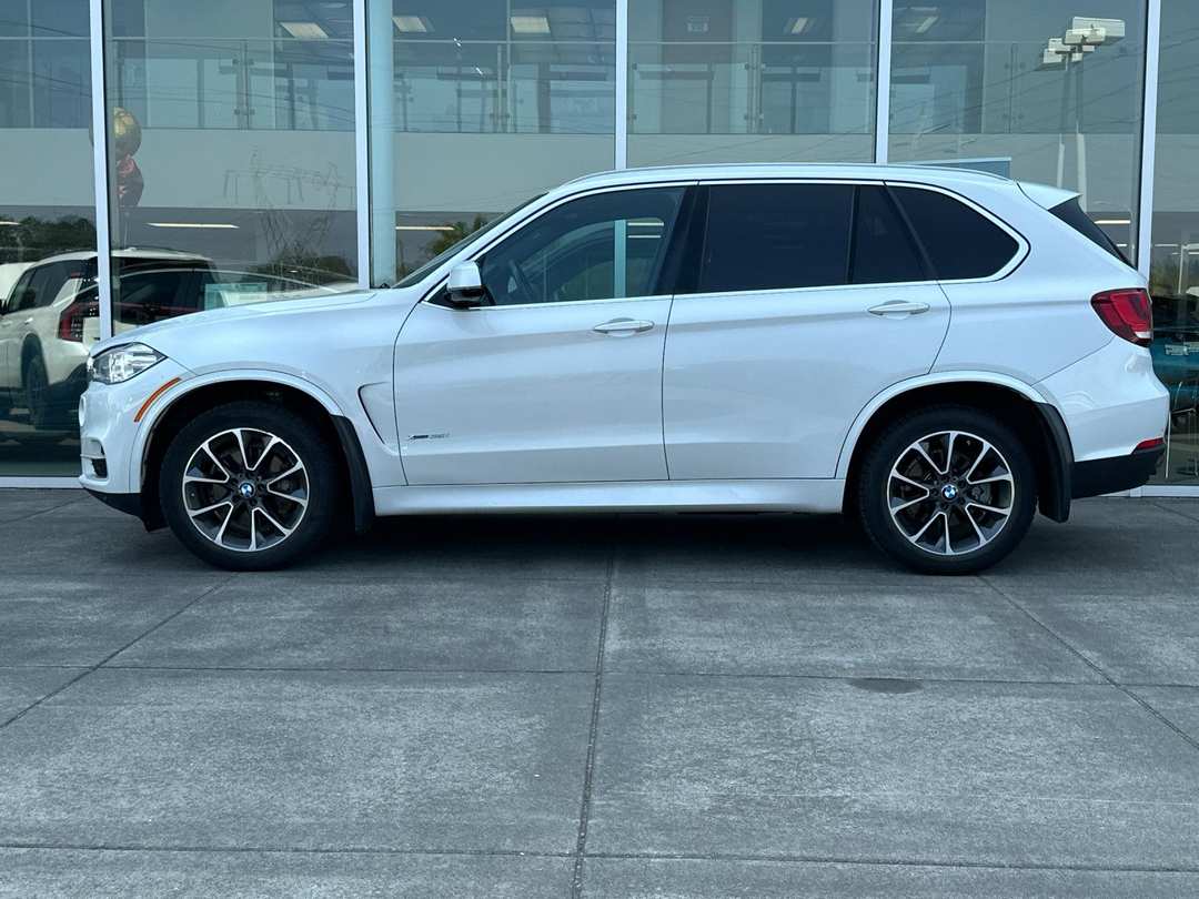 2017 BMW X5 xDrive35i - Image 6