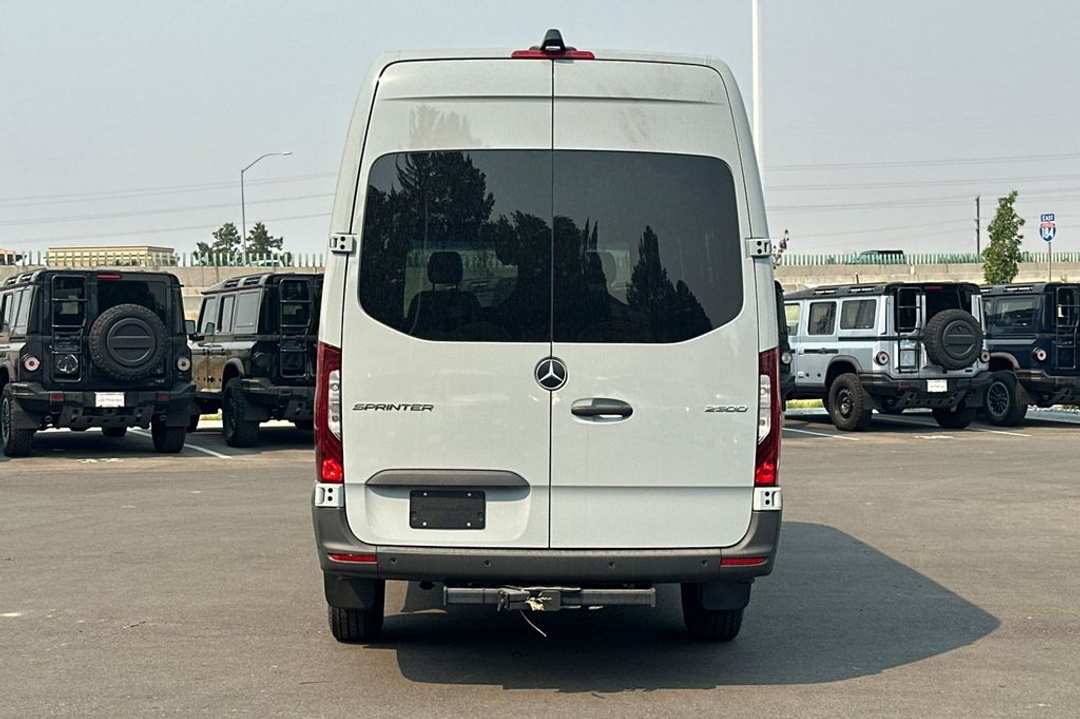 2024 Mercedes-Benz Sprinter 2500 Cargo 170 WB - Image 7