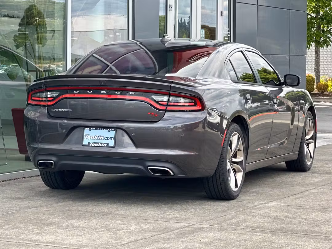 2016 Dodge Charger R/T - Image 3