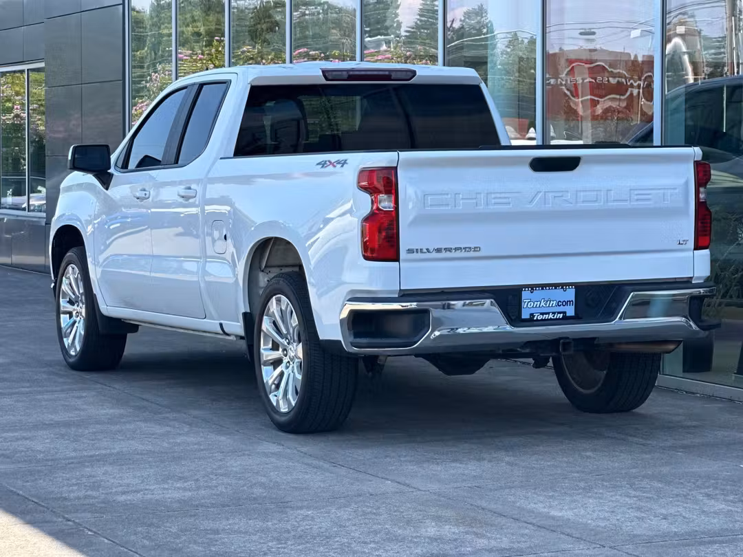 2020 Chevrolet Silverado 1500 LT - Image 5