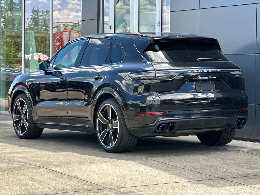 2019 Porsche Cayenne Turbo - Image 5