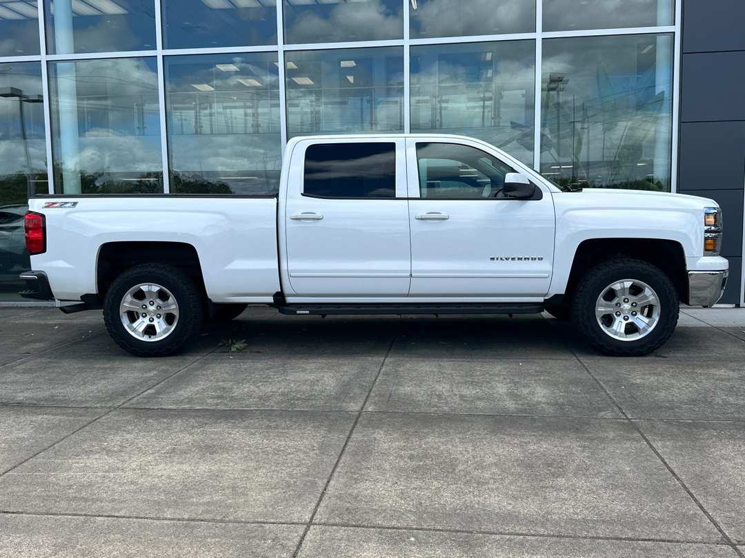 2015 Chevrolet Silverado 1500 LT - Image 2
