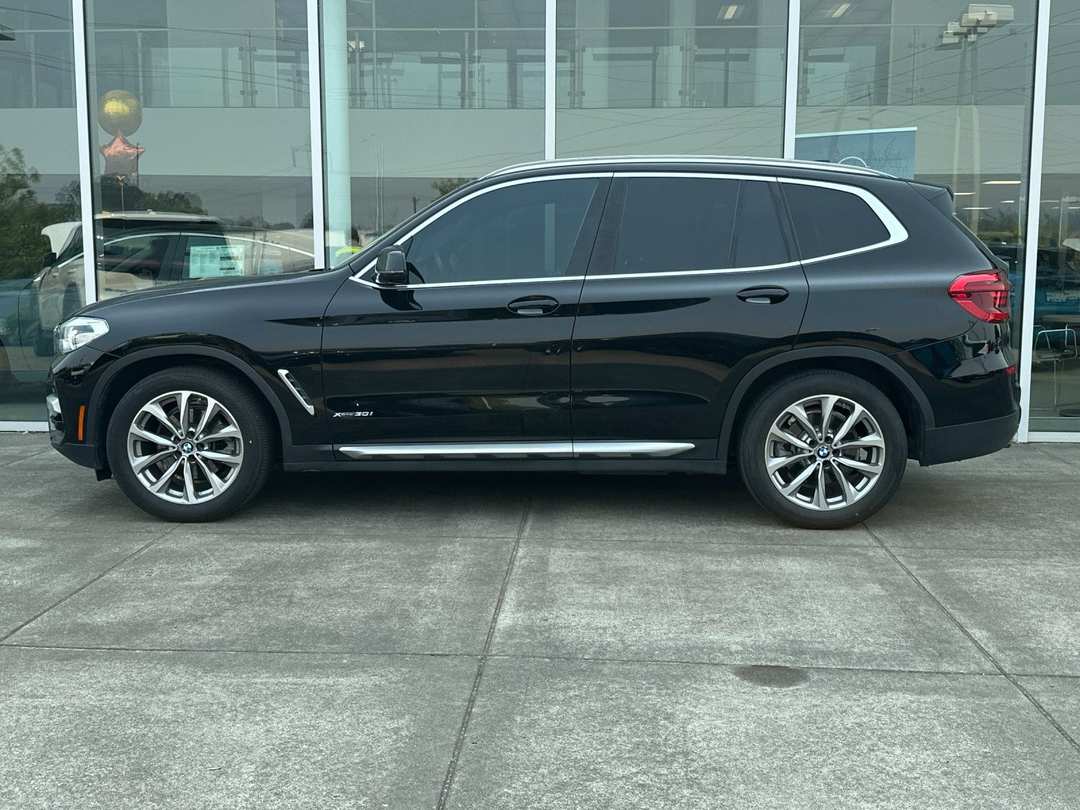 2018 BMW X3 xDrive30i - Image 6