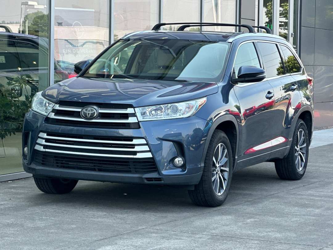 2017 Toyota Highlander XLE - Image 7