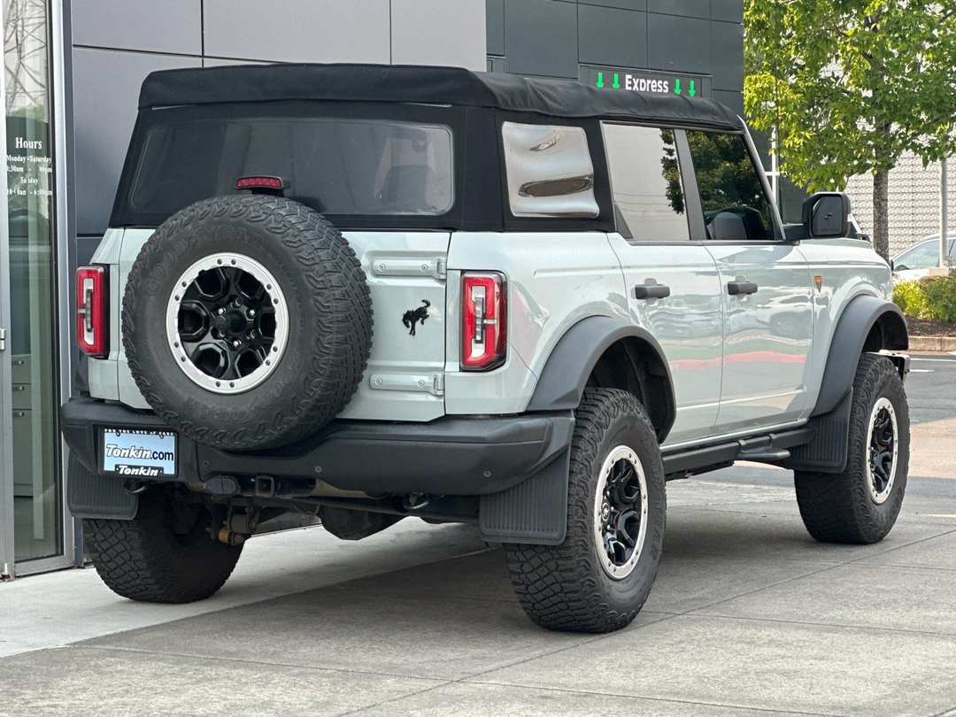 2021 Ford Bronco Badlands - Image 3