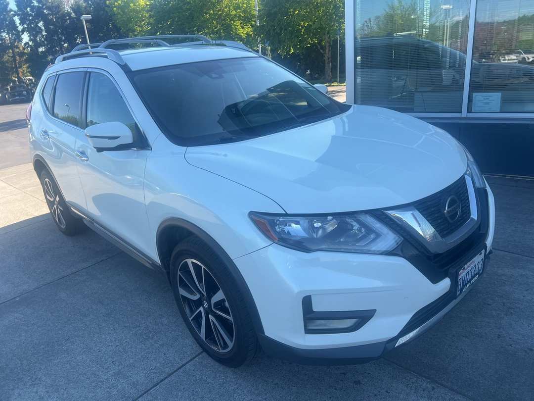 2020 Nissan Rogue SL - Image 3