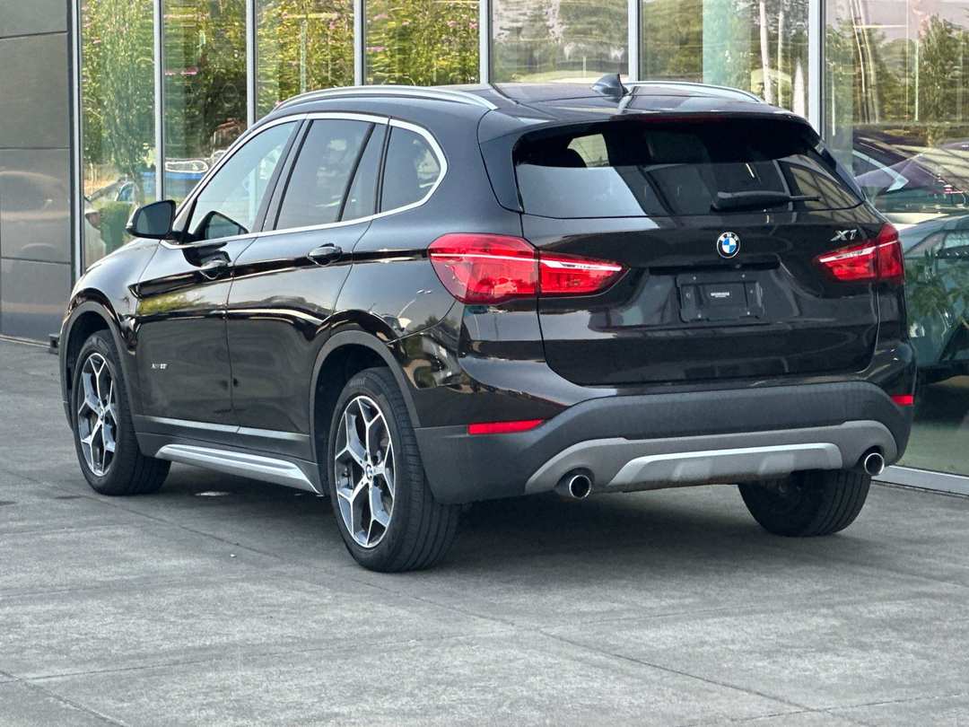2018 BMW X1 xDrive28i - Image 5
