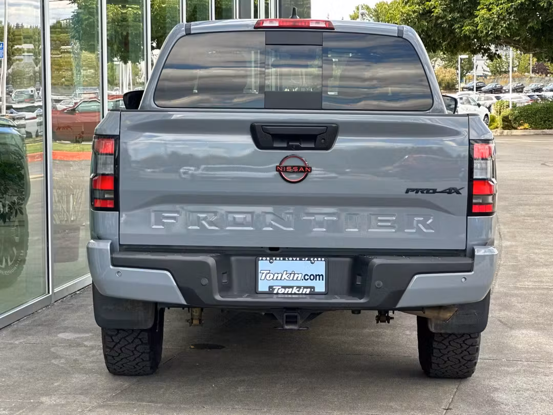 2024 Nissan Frontier PRO4X - Image 4