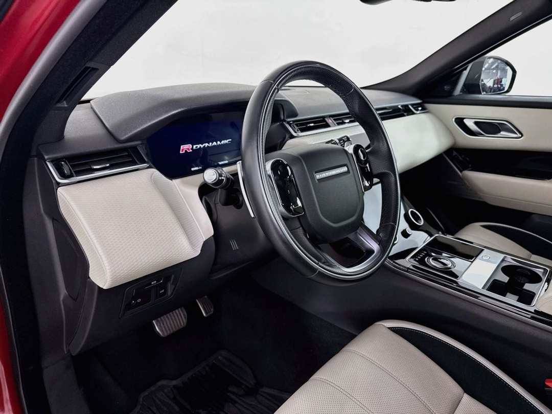 2019 Land Rover Range Rover Velar SE RDynamic - Image 7