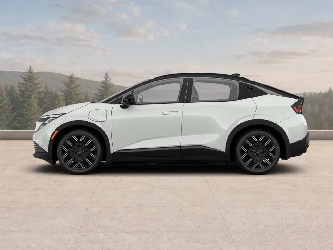 2026 Nissan LEAF PLATINUM+ - Image 4