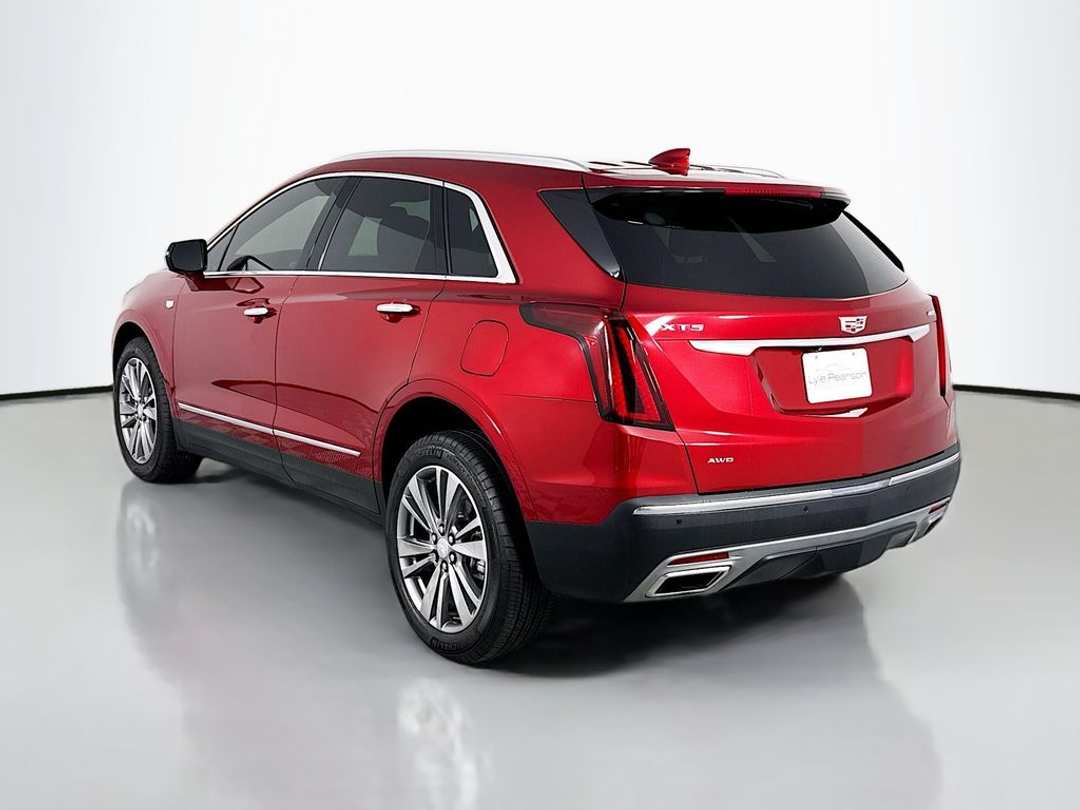 2025 Cadillac Xt5 Premium Luxury - Image 5