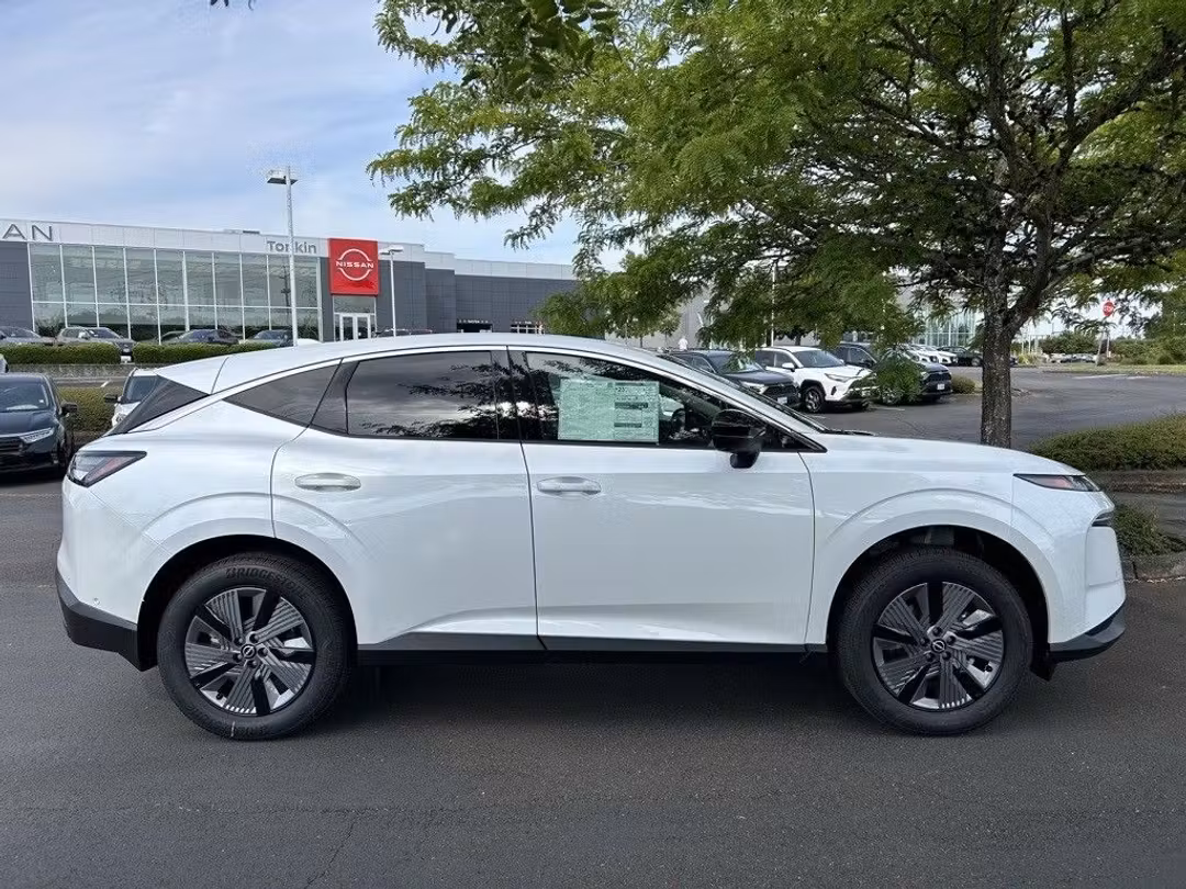 2025 Nissan Murano SL - Image 4
