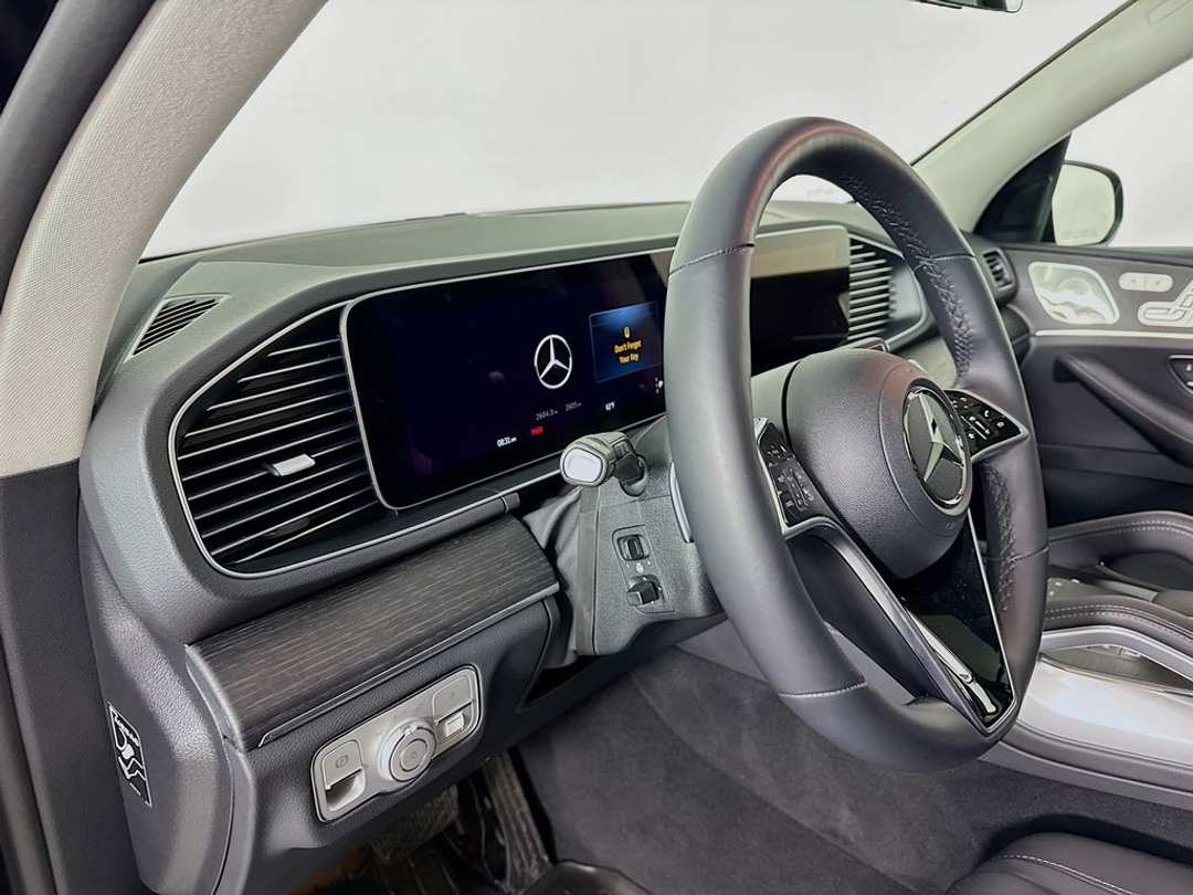 2026 Mercedes-Benz GLE 450 - Image 7