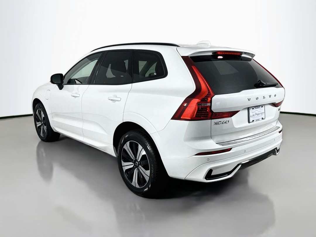 2025 Volvo Xc60 Plug-In Hybrid T8 Core - Image 5
