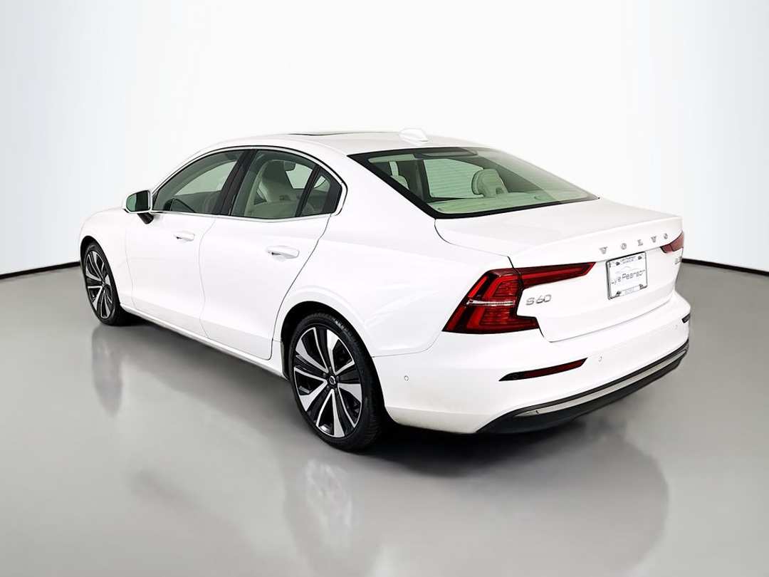 2023 Volvo S60 Ultimate - Image 5