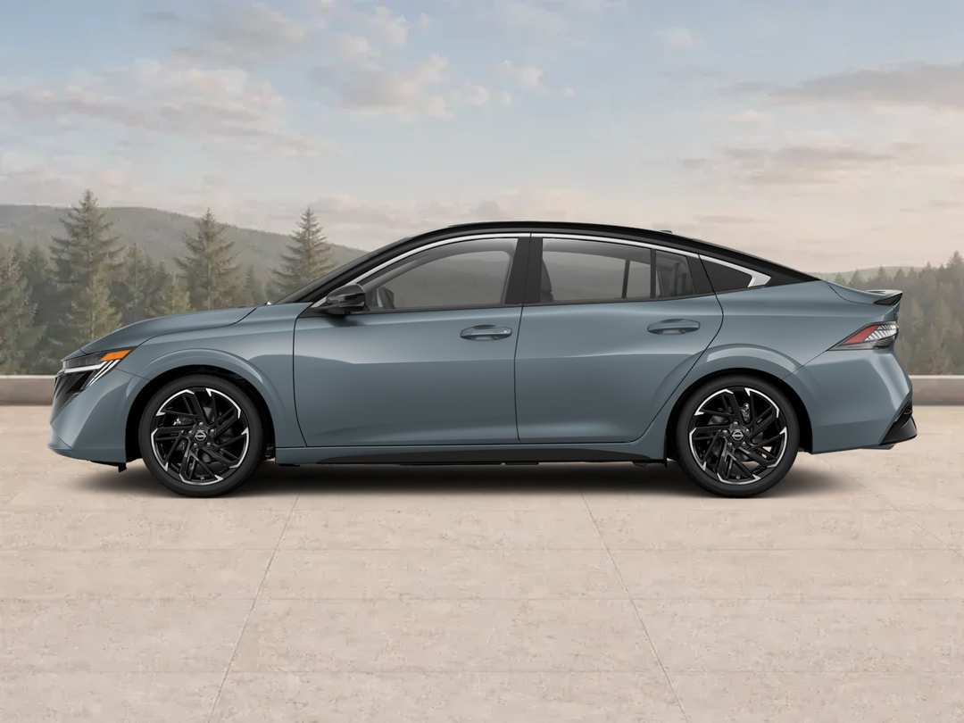 2026 Nissan Sentra SR - Image 4