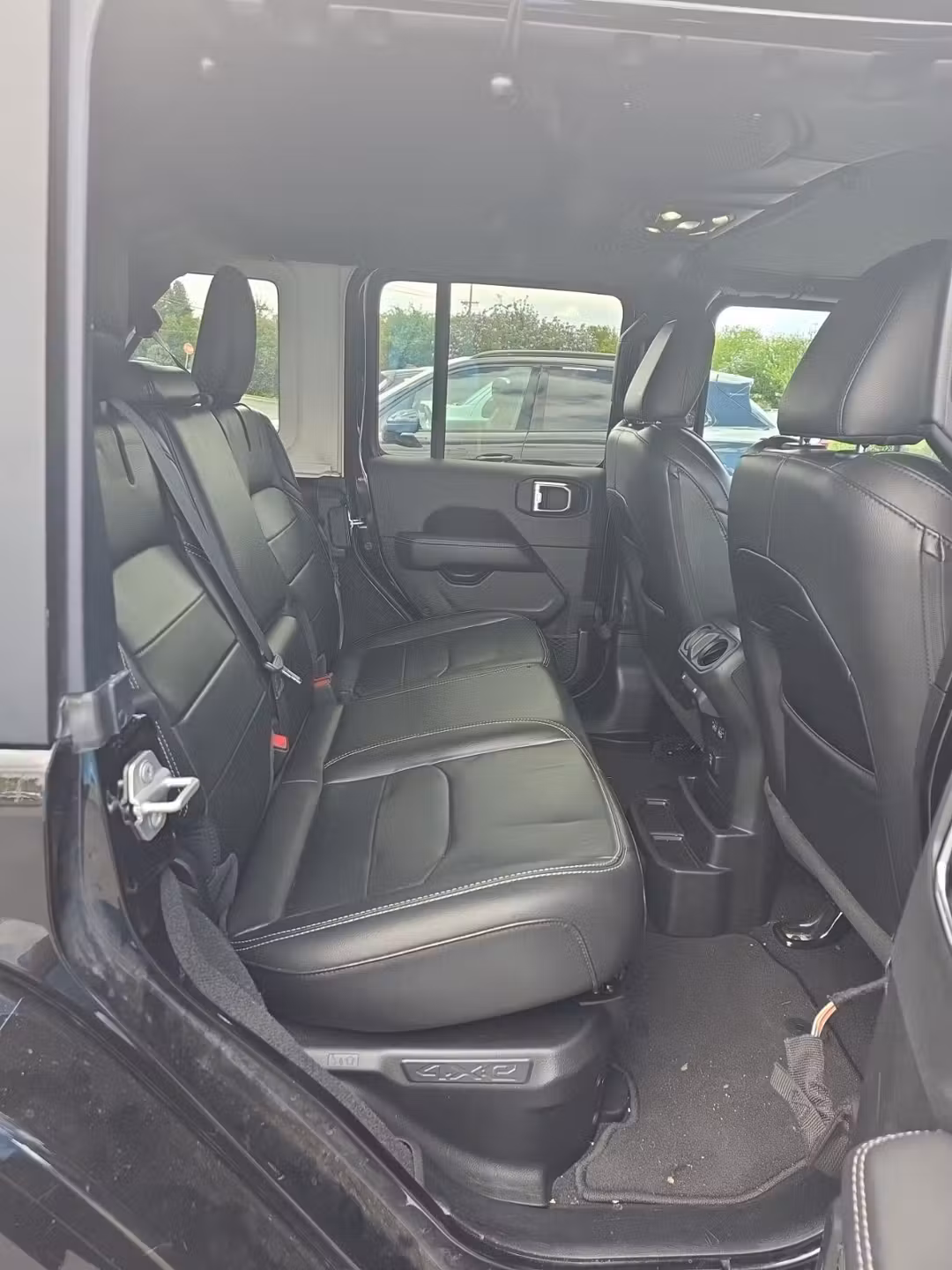 2023 Jeep Wrangler Sahara 4xe - Image 6