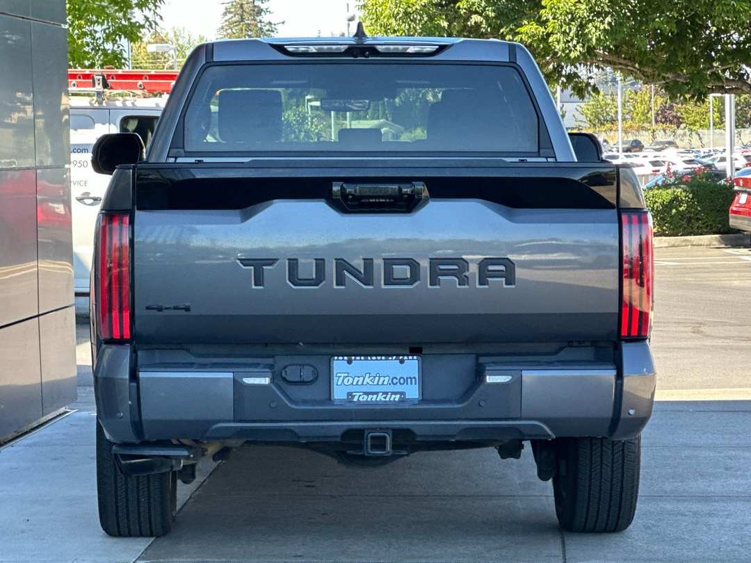 2024 Toyota Tundra Platinum - Image 4