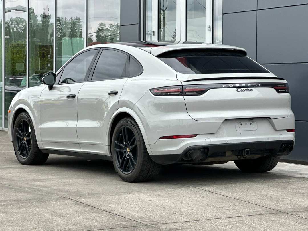 2020 Porsche Cayenne Turbo - Image 5