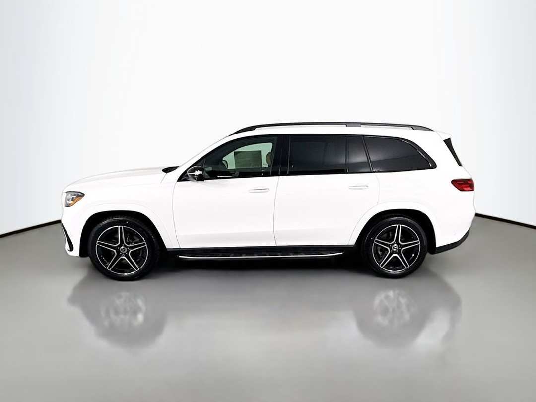 2026 Mercedes-Benz GLS 450 - Image 3