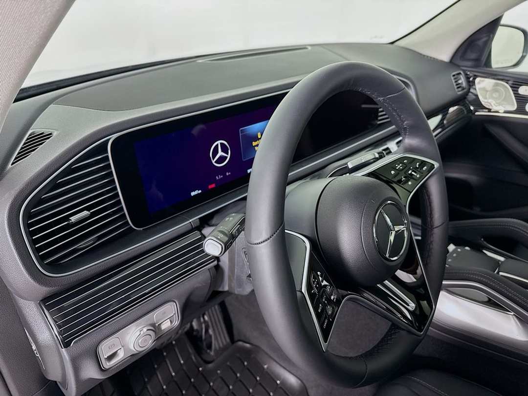 2026 Mercedes-Benz GLE 450 - Image 7